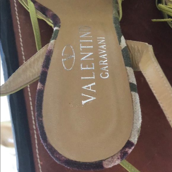 VALENTINO - Picture 5 of 8